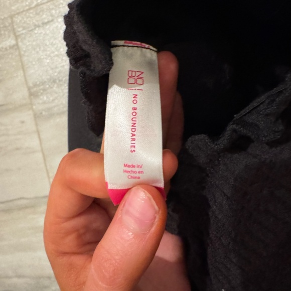 No Boundaries Black Tube Top Size Small - Picture 2 of 4